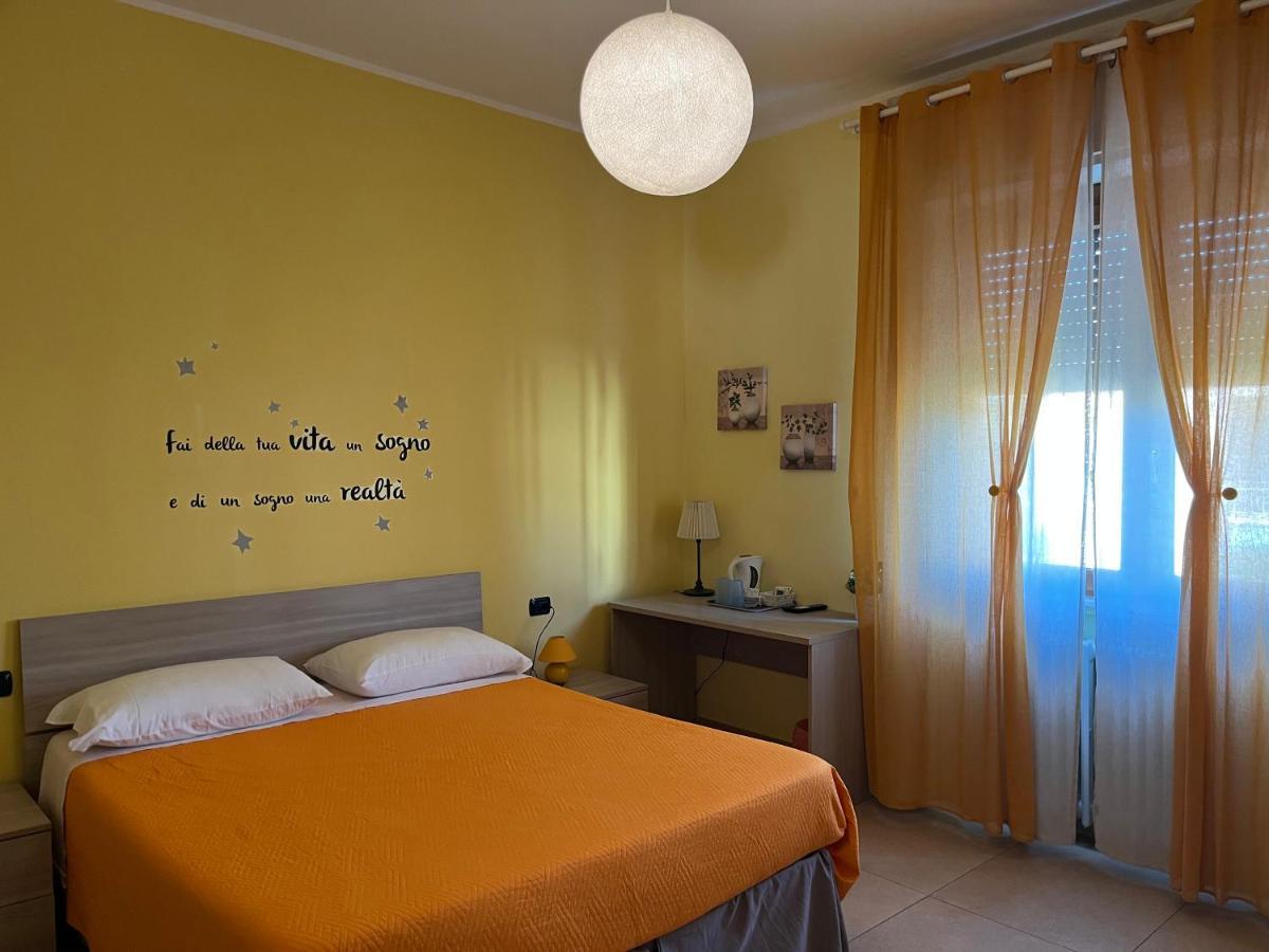Color House Malpensa B&B Cassano Magnago Ngoại thất bức ảnh
