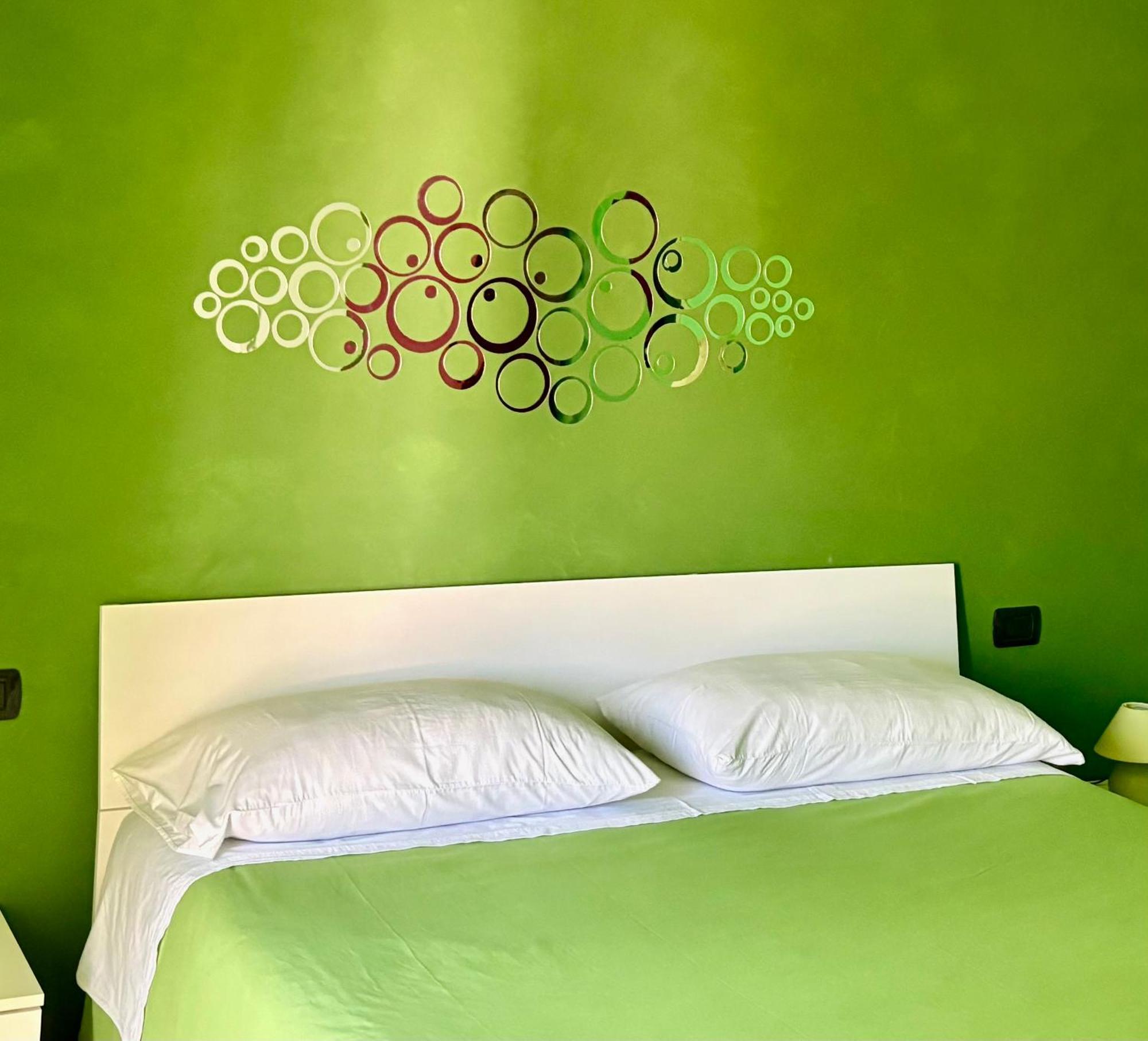 Color House Malpensa B&B Cassano Magnago Ngoại thất bức ảnh
