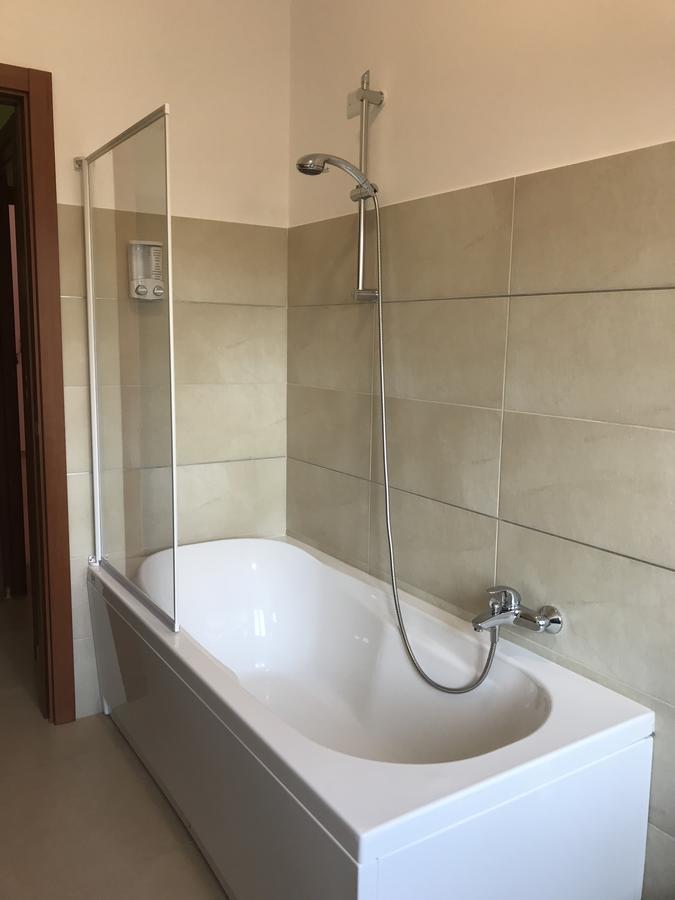 Color House Malpensa B&B Cassano Magnago Ngoại thất bức ảnh